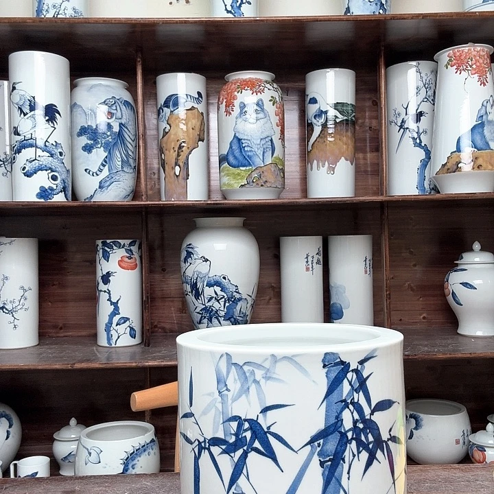 施华平陶瓷手作竹子笔筒