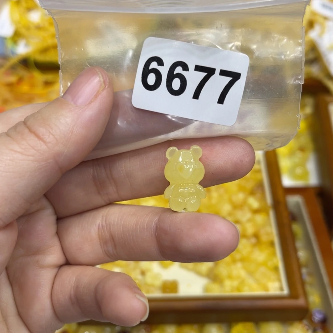 琥珀珠宝奇石未镶嵌
