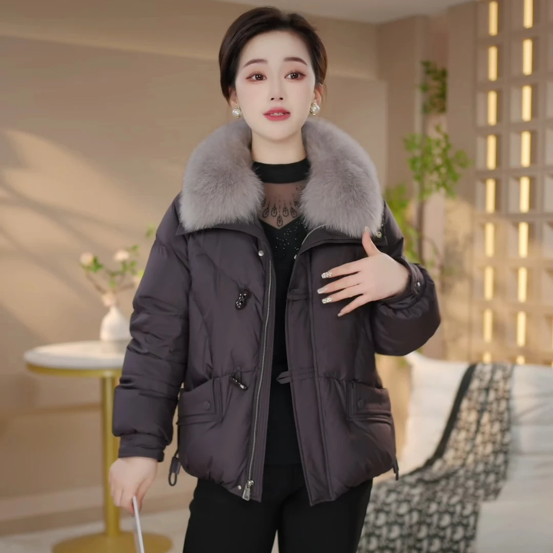 2025冬季新款时尚狐狸毛领短款羽绒服女保暖白鸭绒外套气质上衣潮