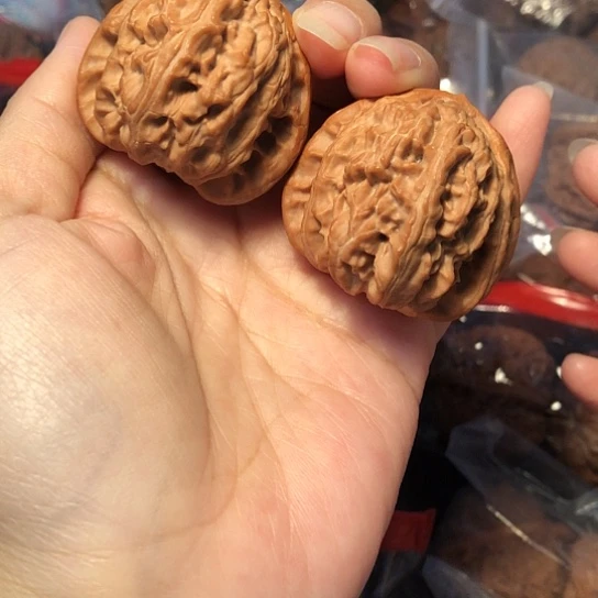 文玩核桃吊坠白狮子41