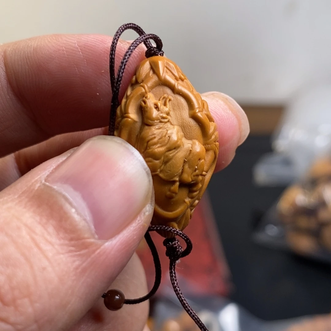 猴头核桃吊坠橄榄