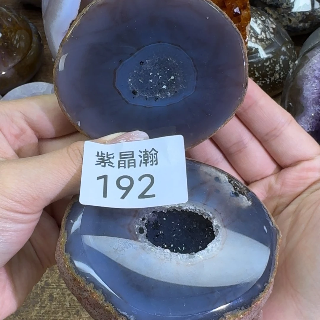 未镶嵌水晶大型摆件（非配饰）