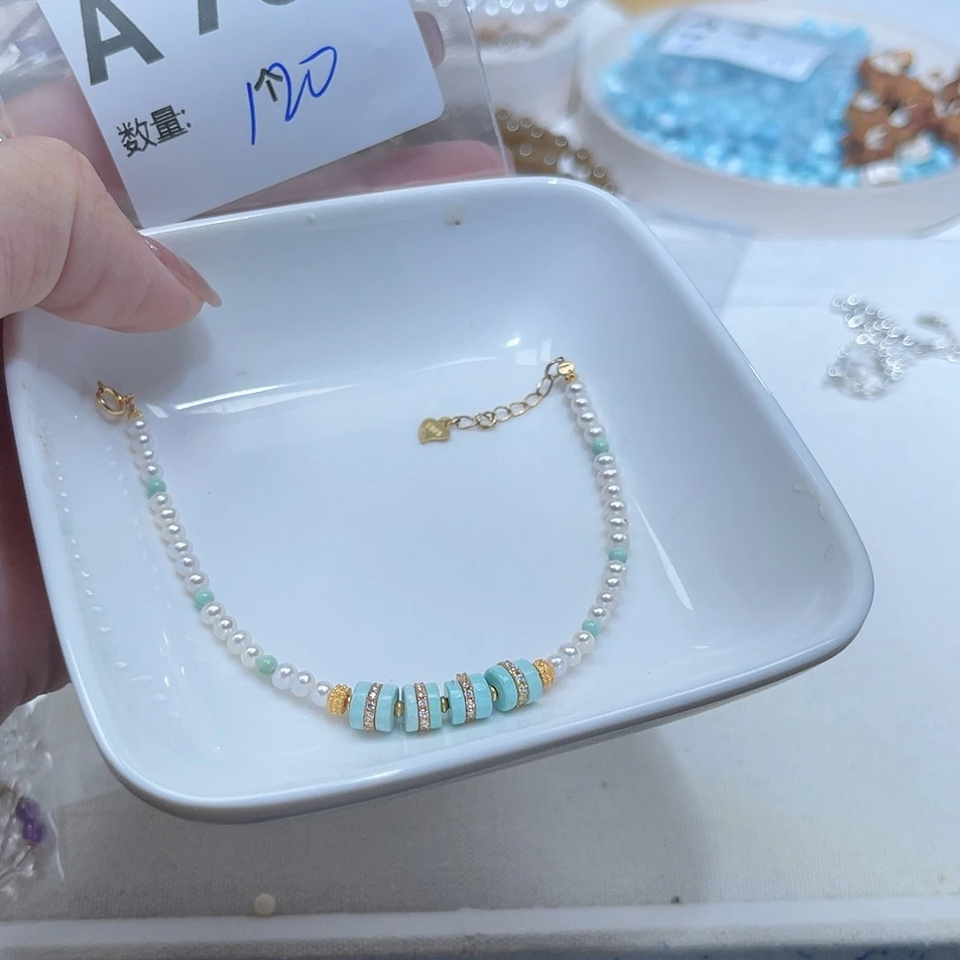 熙***熙珠宝半成品未镶嵌水晶A70。