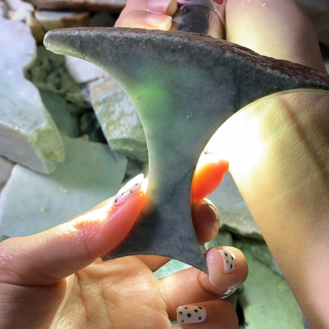 颈饰未镶嵌翡翠天然翡翠