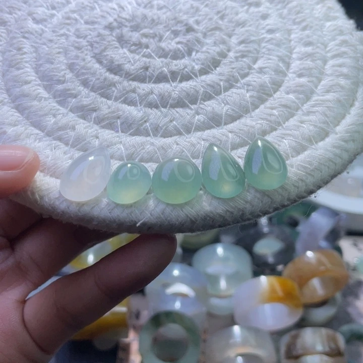 定制翡翠未镶嵌翡翠定制