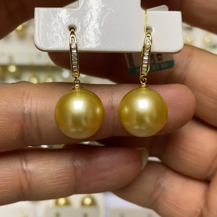 18K金镶嵌海水珍珠金珠耳环