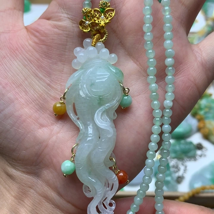 颈饰未镶嵌翡翠翡翠
