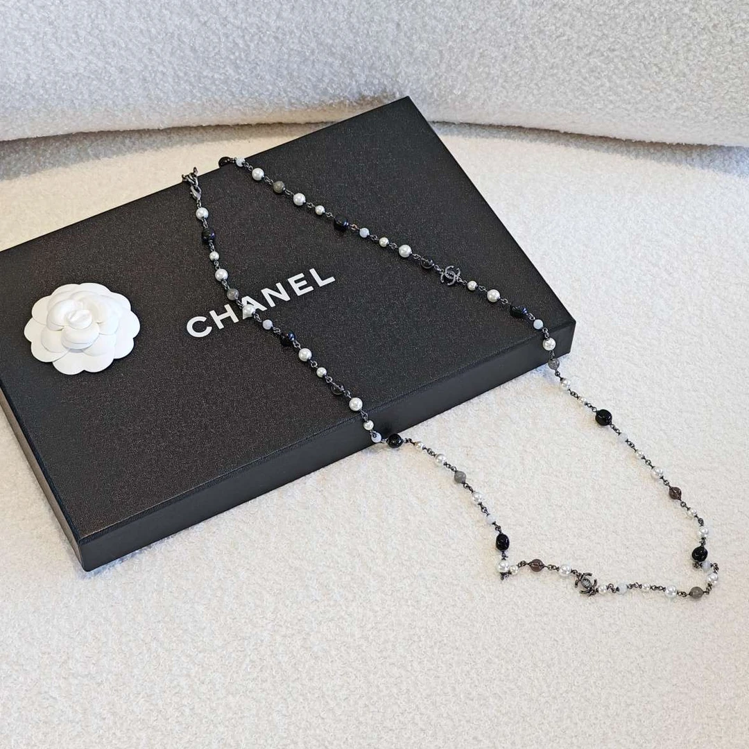 99新 Chanel/香奈儿 黑白双拼珍珠项链 9776087
