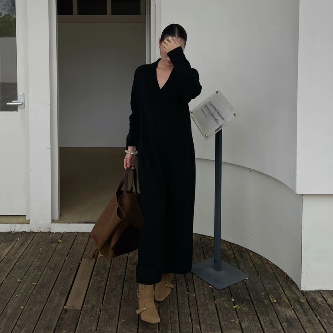 PURITY极简小众黑色针织连衣裙女直筒宽松显瘦毛衣裙气质休闲长裙