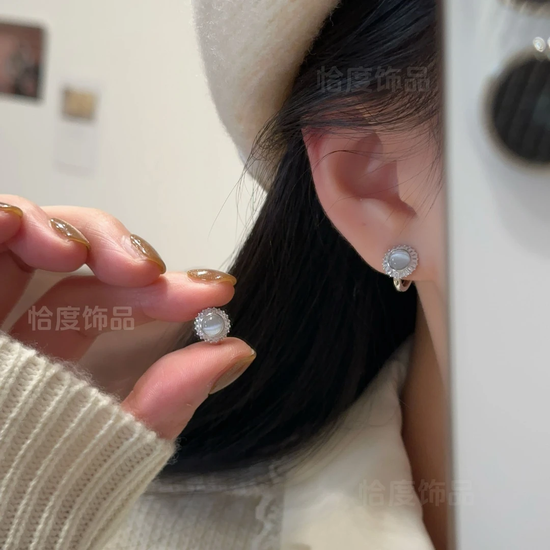 【恰度】微镶锆石温柔猫猫石耳扣气质百搭