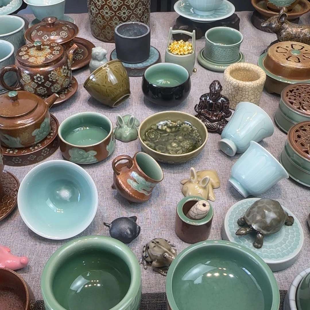 酉***金龙泉青瓷精品主人杯