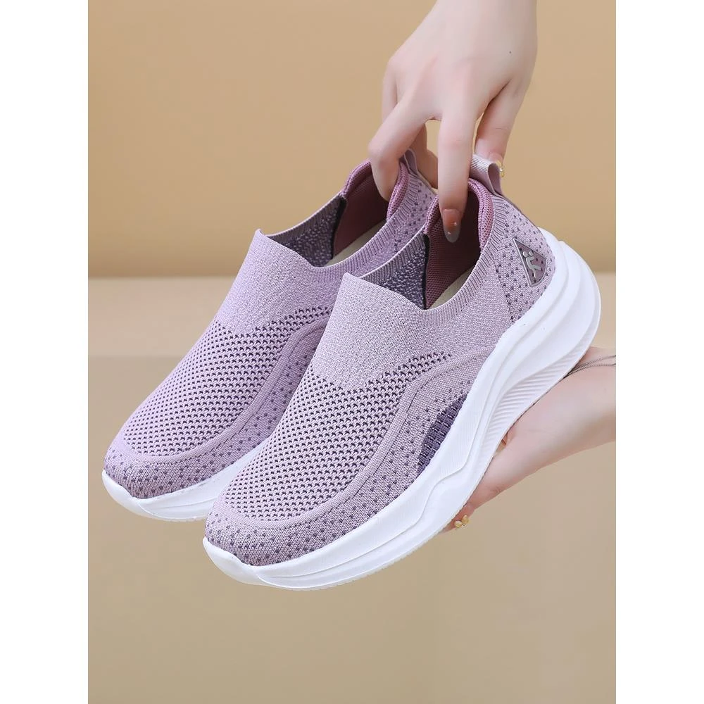 老北京布鞋运动妈妈鞋新款春秋老人鞋女一脚蹬透气网面防滑健步鞋