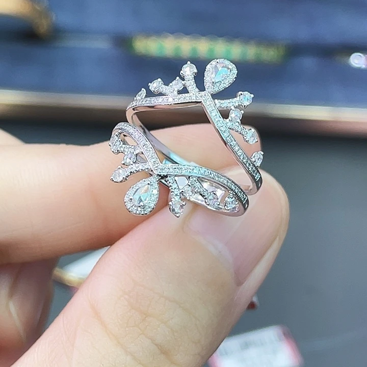 戒指/指环钻石18K金镶嵌
