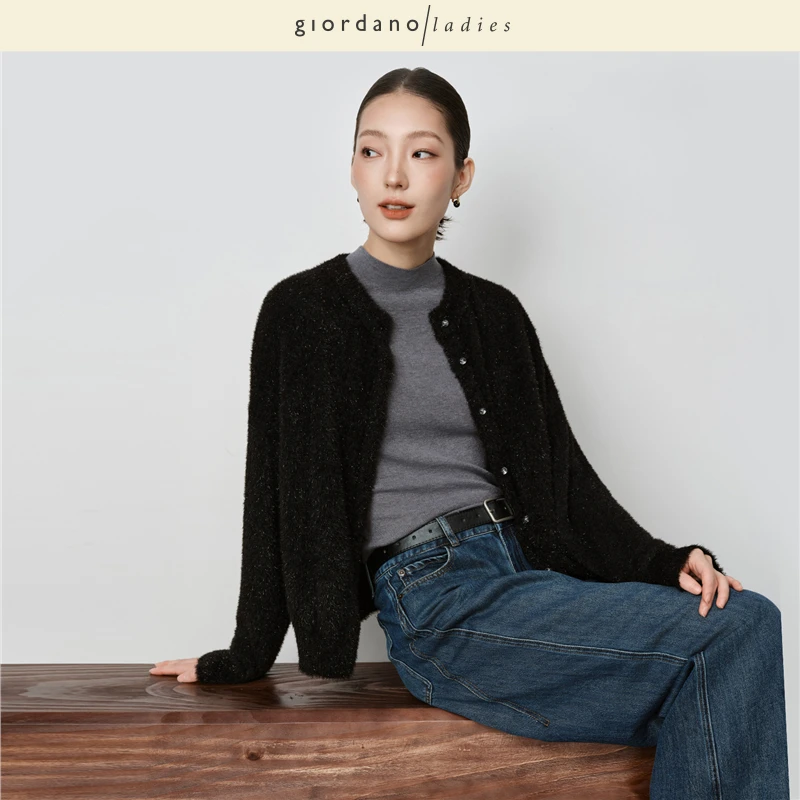 giordano ladies 亮闪银丝长绒氛围感圆领针织开衫外套女02375548