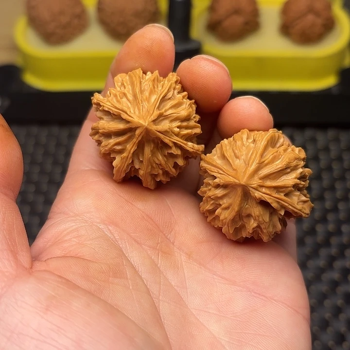 吊坠文玩核桃34全品四棱小手念