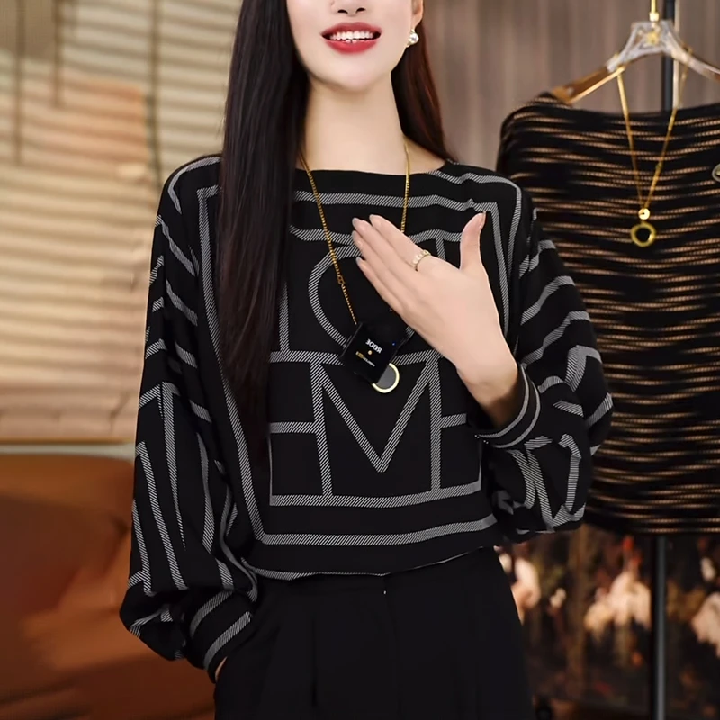 时尚黑色气质t恤女士2025秋季百搭减龄显瘦洋气别致打底小衫上衣