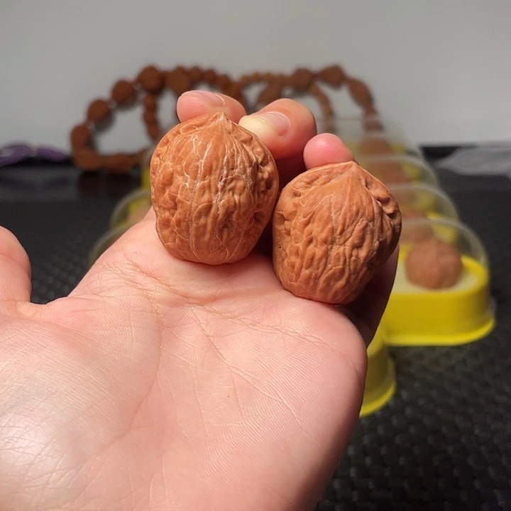 文玩核桃吊坠蚂蚁八棱