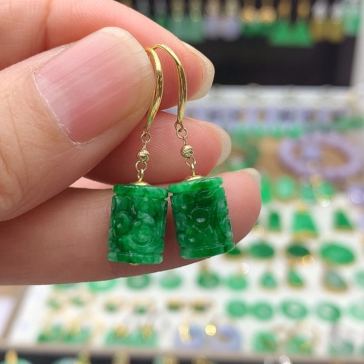 翡翠18K金镶嵌耳饰