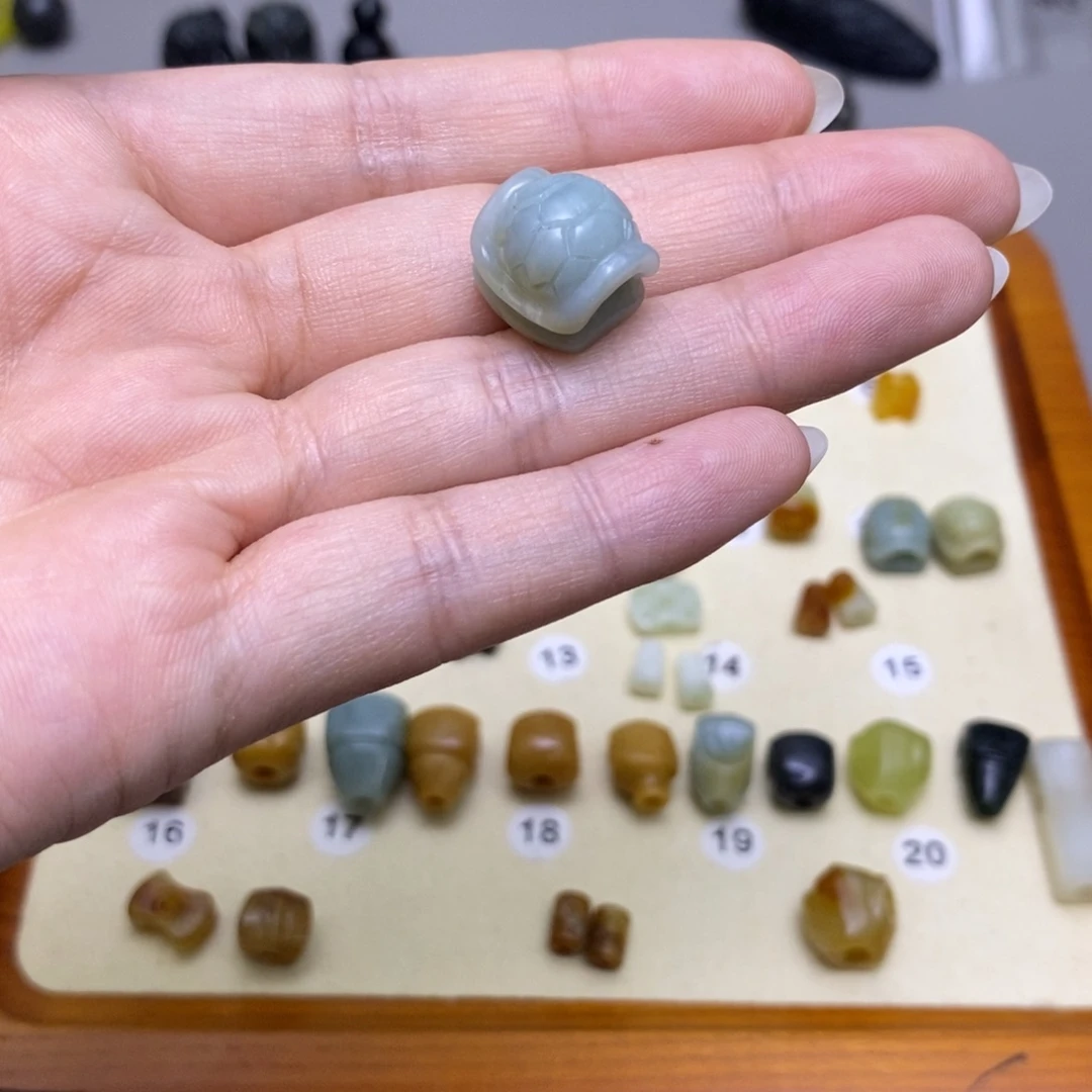 半***心蛇纹石玉未镶嵌配饰