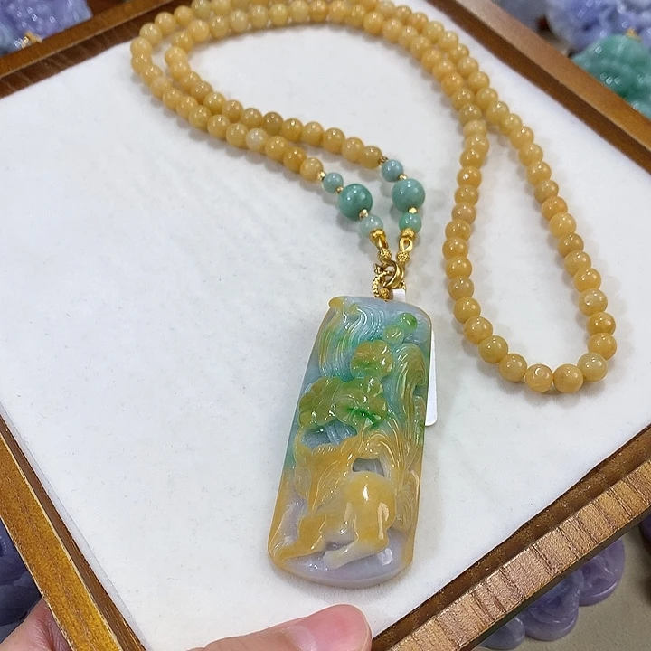 翡翠未镶嵌颈饰翡翠吊坠