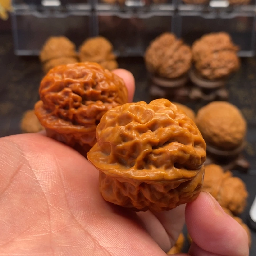 文玩核桃把件玲珑疙瘩包
