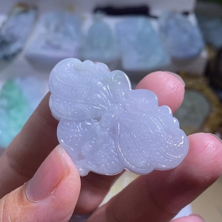 【闪购商品】颈饰未镶嵌翡翠蝴蝶