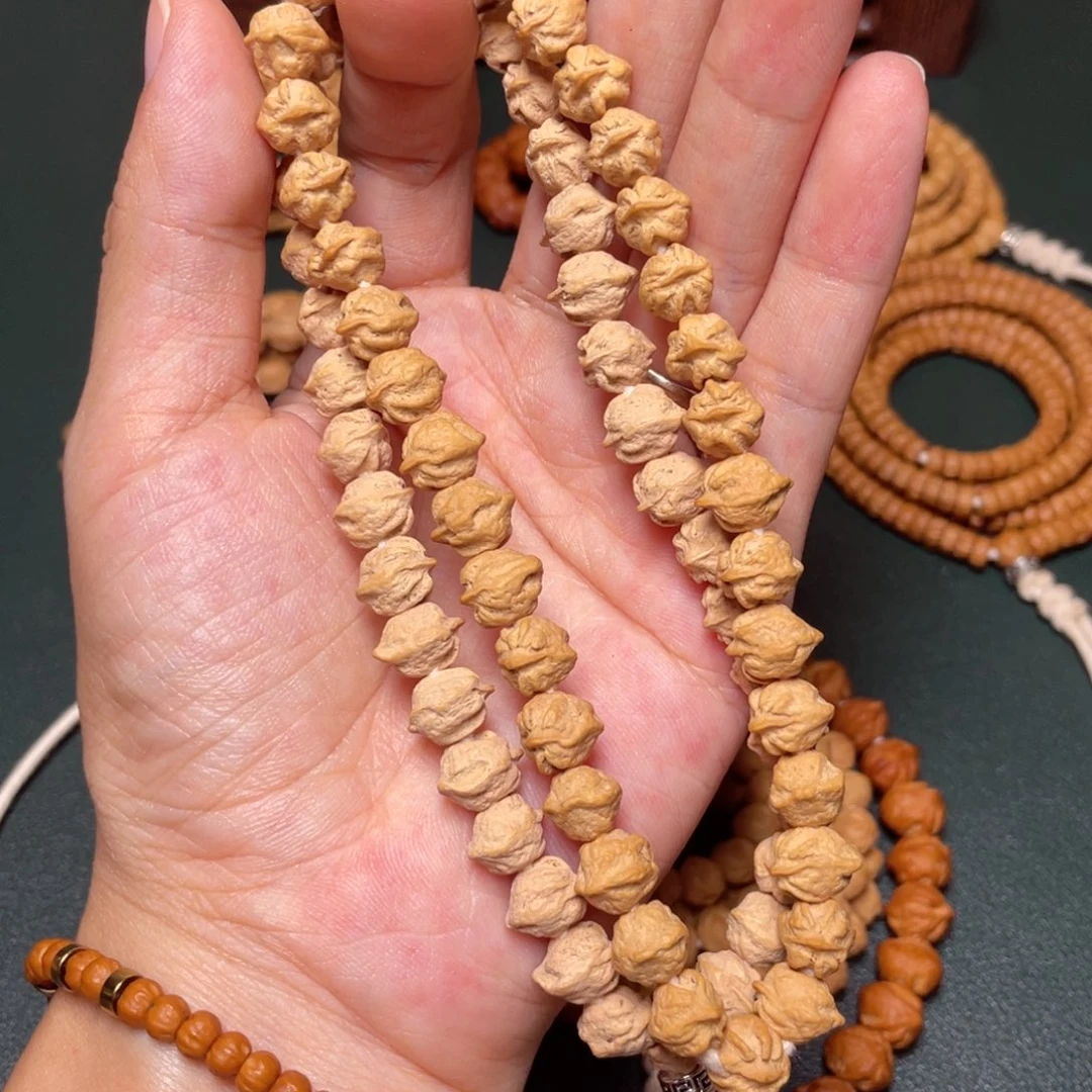 吊坠柏香籽/百香籽金蟾手持