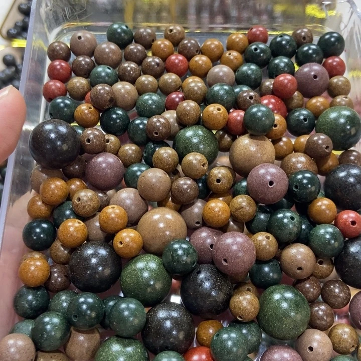 泥塑混合珠大小不一微瑕