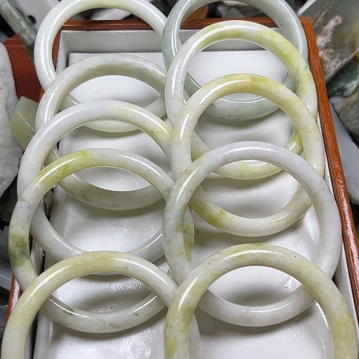 和田玉9K金镶嵌珠宝奇石A****