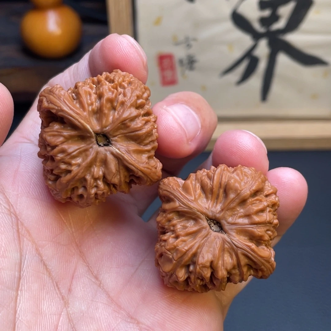 管***身吊坠文玩核桃南疆石