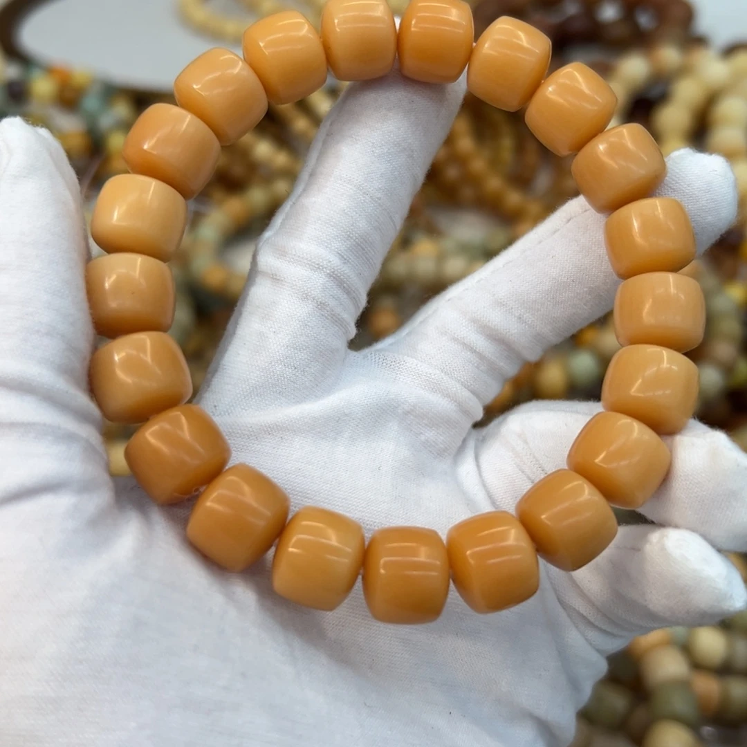 蟹***黄吊坠菩提根/象牙果13干磨628