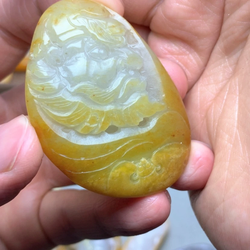 【闪购商品】颈饰未镶嵌和田玉