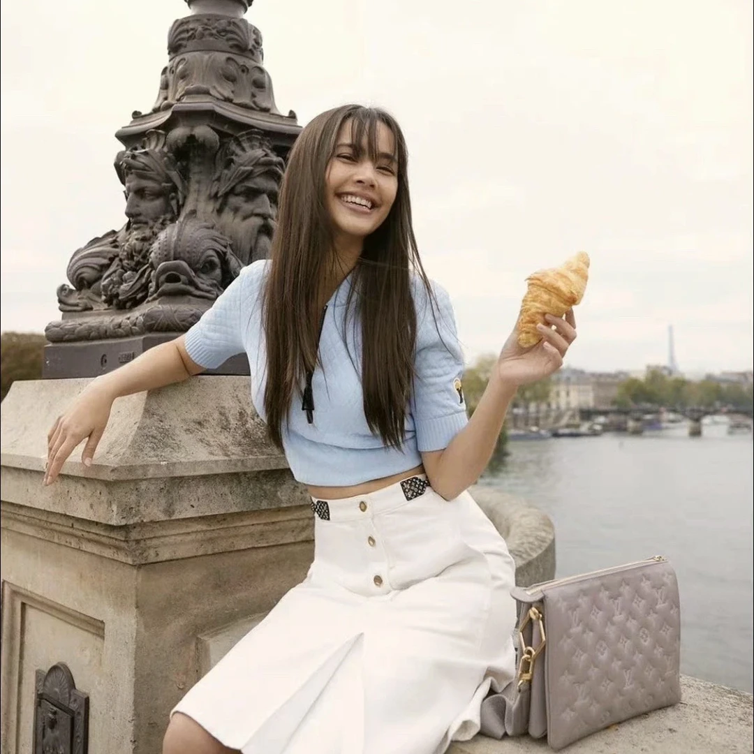 99新 LouisVuitton/路易威登 A100531/白色牛仔半身裙/34码