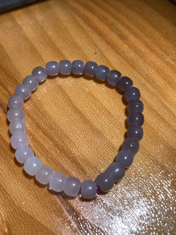 烟紫渐变老型珠手串