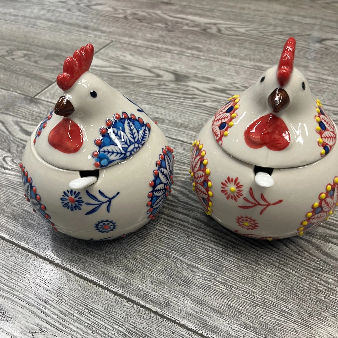 外贸陶瓷母鸡造型调味罐加勺两个装