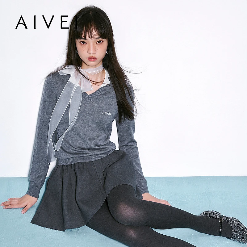AIVEI欣贺艾薇2025冬季新松弛感针织衫英伦学院翻领上衣XRV7M45A