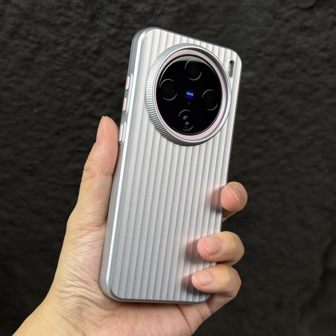 卡通创意磁吸适用苹果16ProMax小米15华为mate70手机壳情侣款硬壳