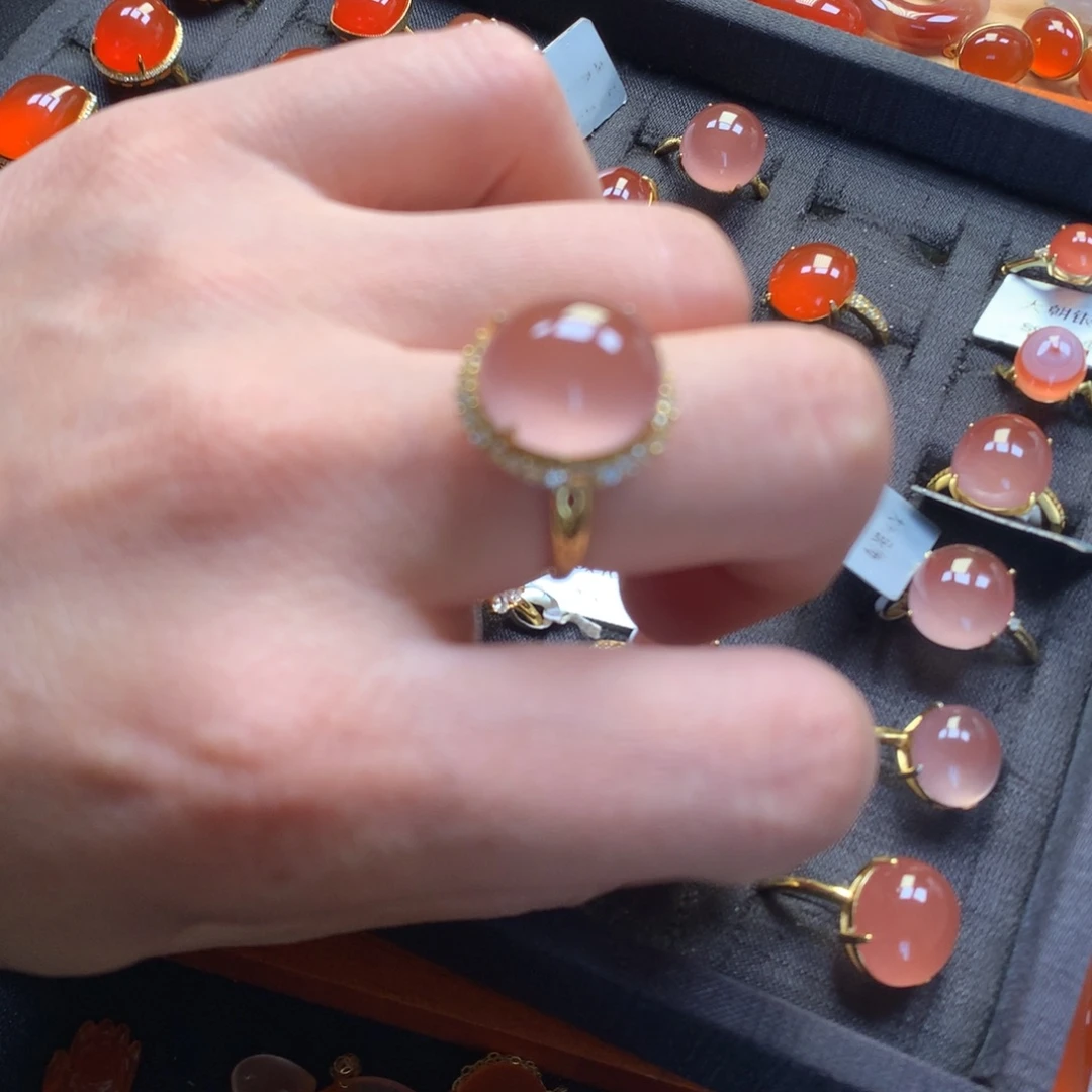 颈饰未镶嵌南红玛瑙