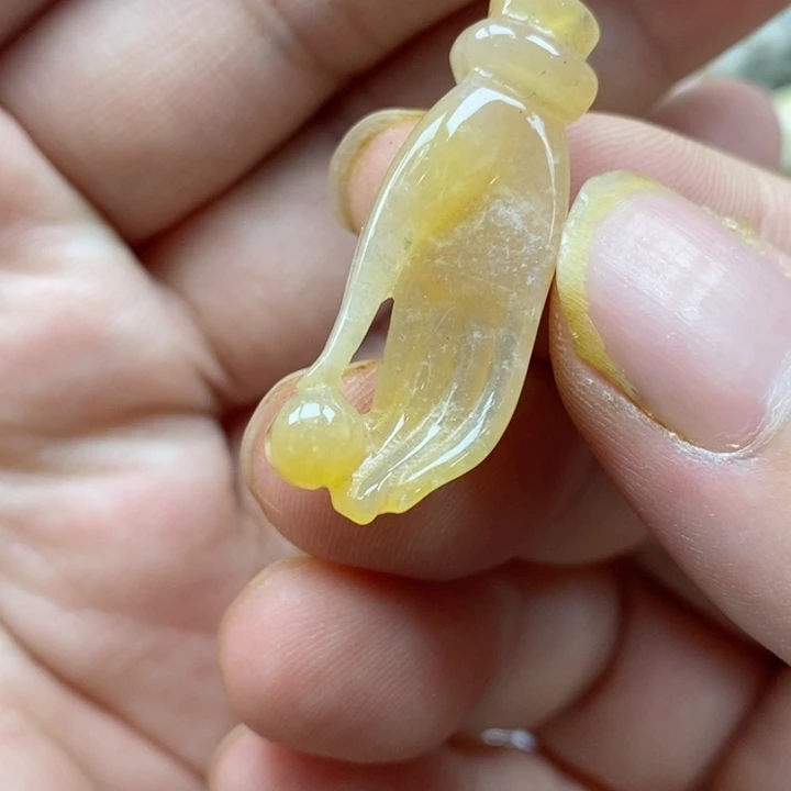 颈饰未镶嵌硅化珊瑚（珊瑚玉）小