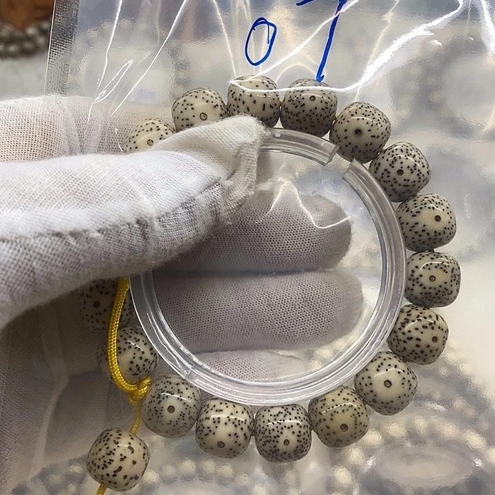 星月菩提吊坠海南原生态07