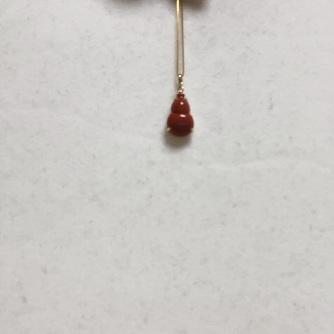 南红玛瑙颈饰18K金镶嵌简单