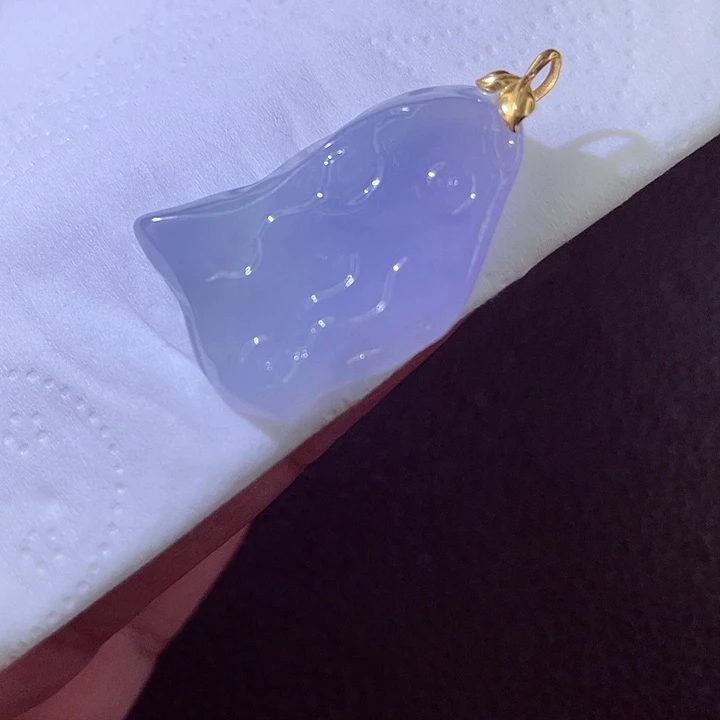 翡翠18K金镶嵌颈饰翡翠