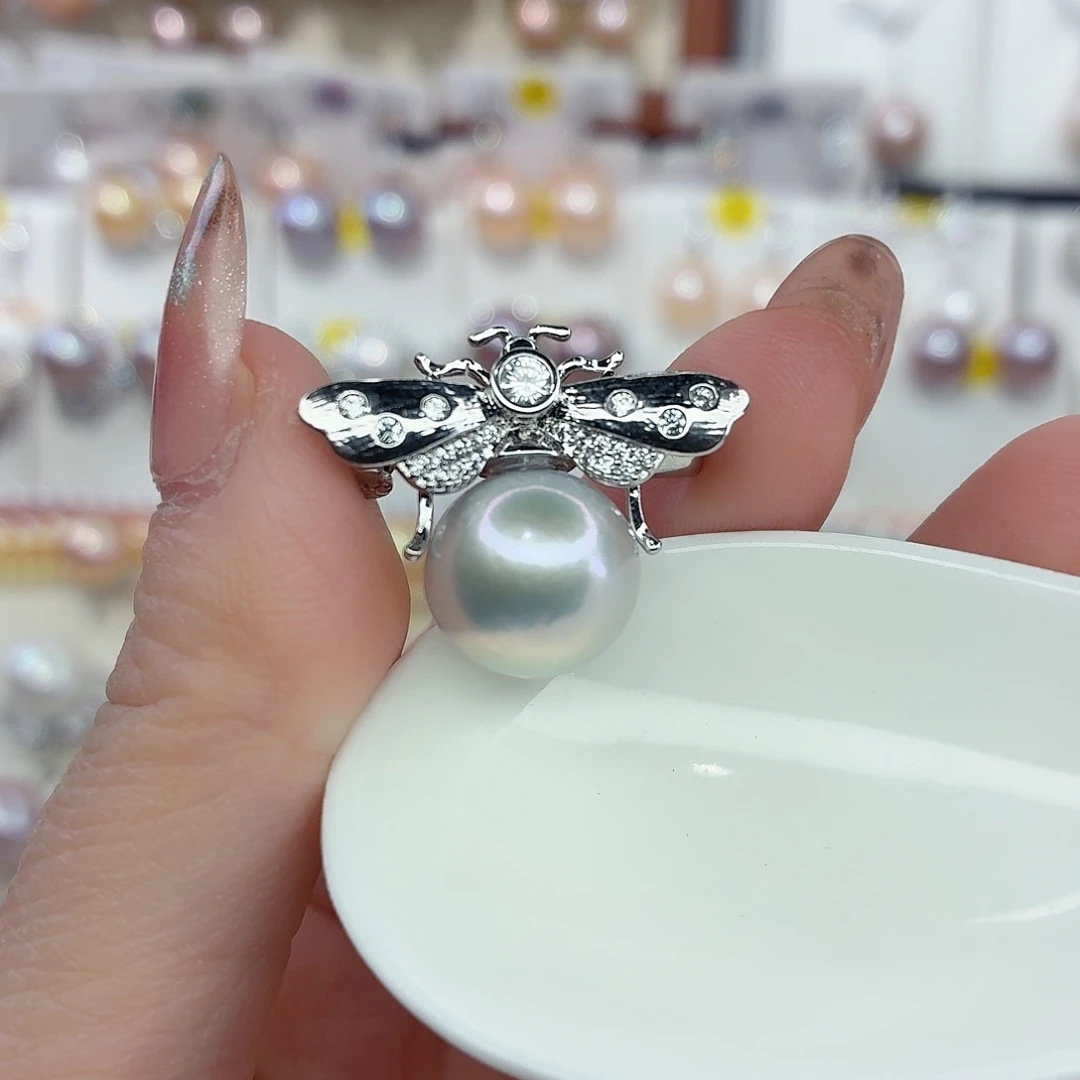 淡水珍珠颈饰合金