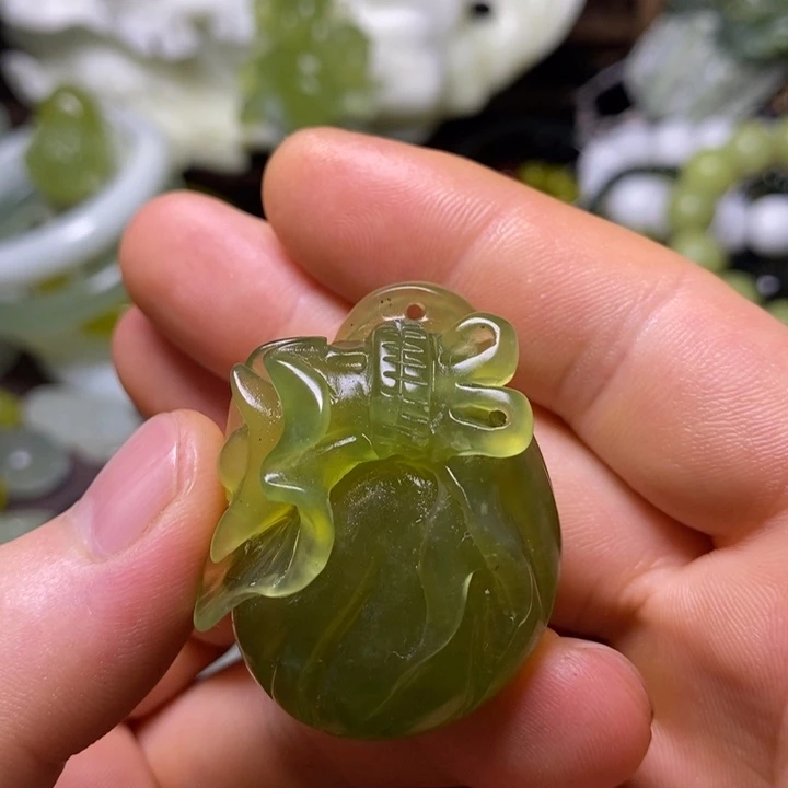 未镶嵌岫玉岫玉颈饰