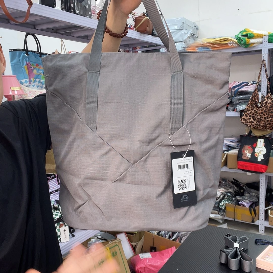 PU化妆包等产品和产品
