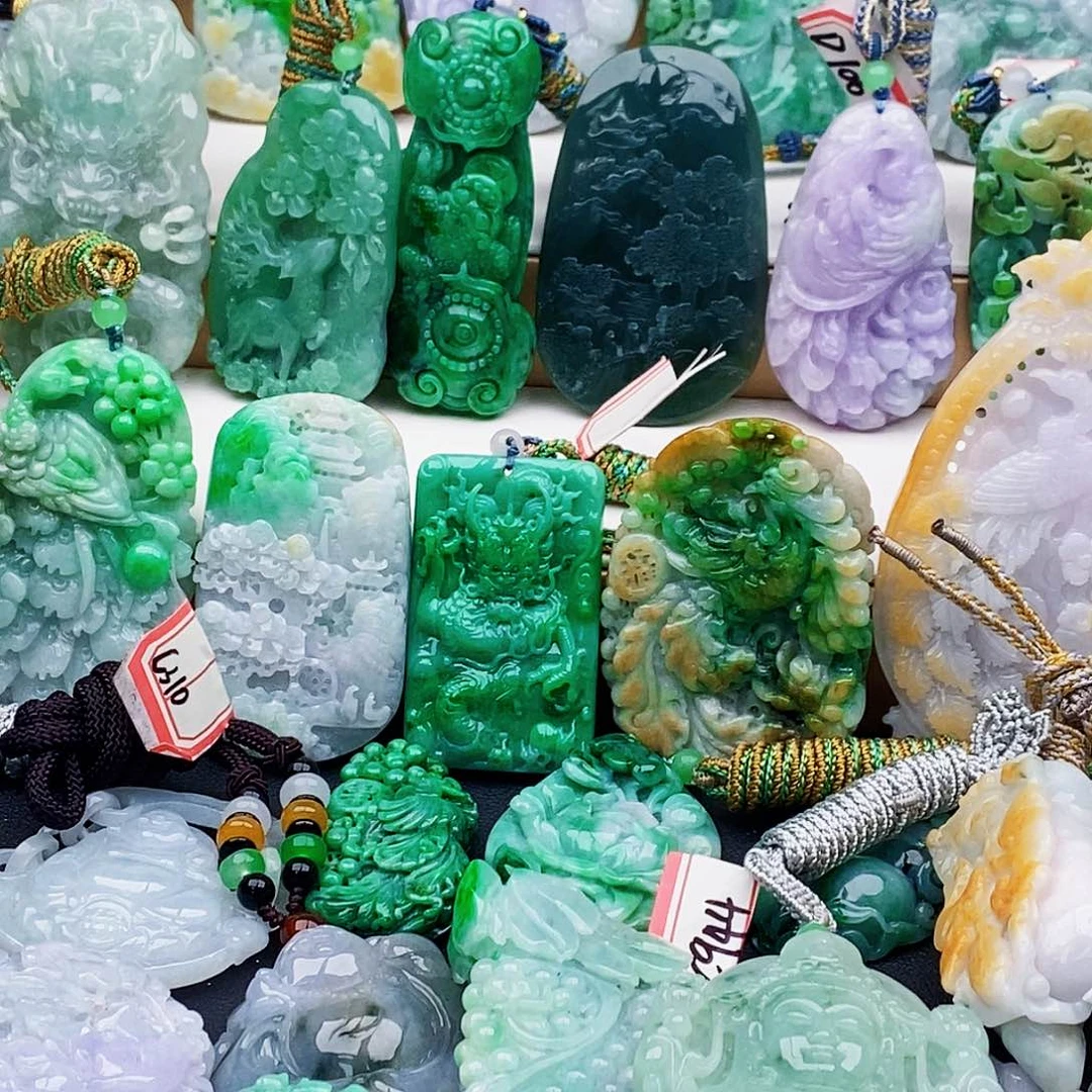 吊坠(不含链)未镶嵌翡翠