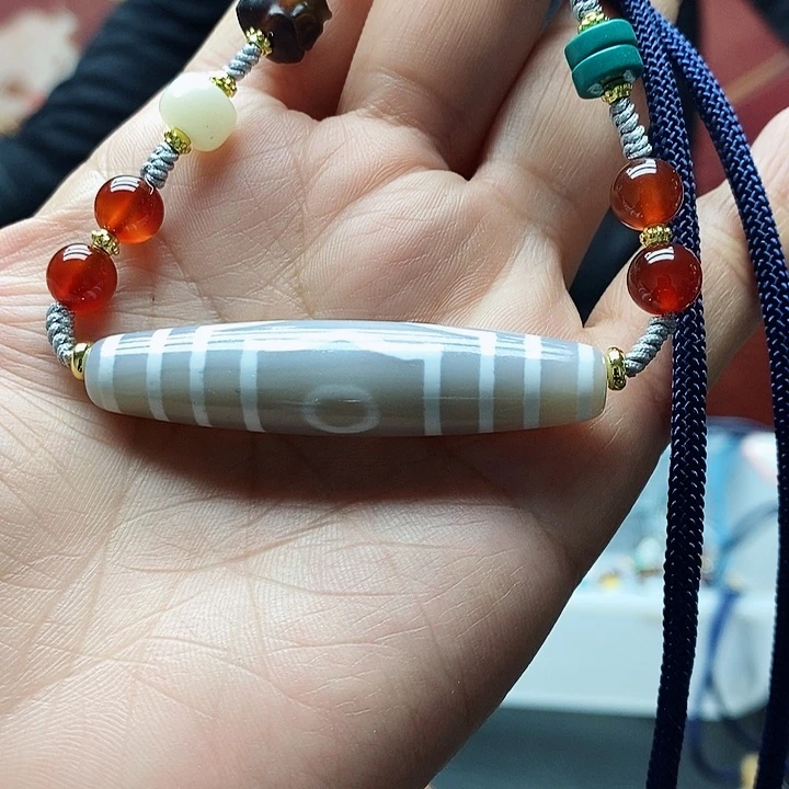 玛瑙/玉髓颈饰合金