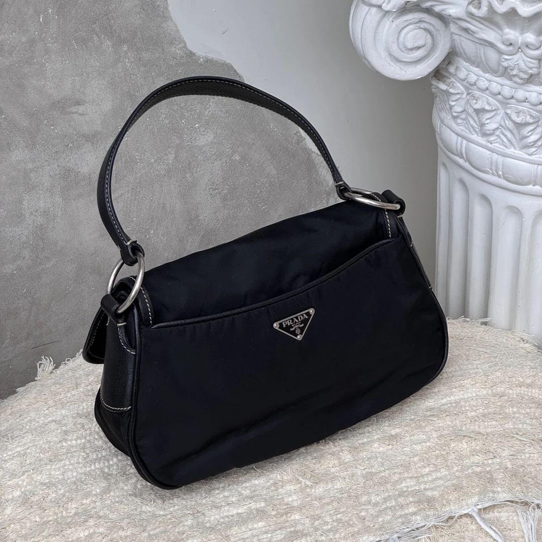 95新 Prada/普拉达 觅时/皮带扣双面单肩/118556