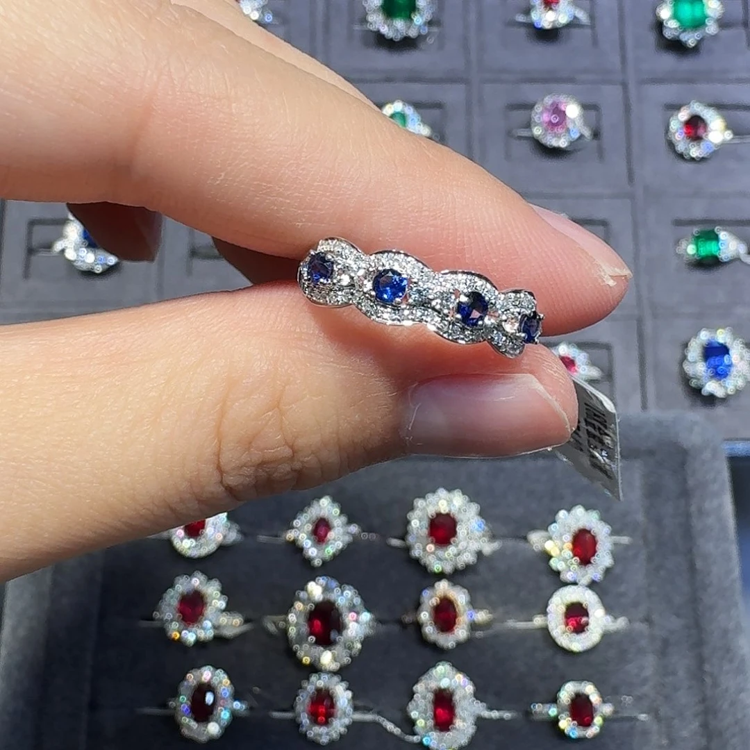 18K金镶嵌戒指蓝宝石0.32