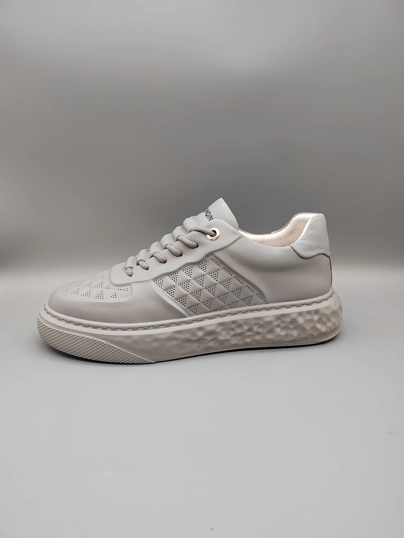 8817男士舒适时尚休闲百搭透气潮流潮鞋